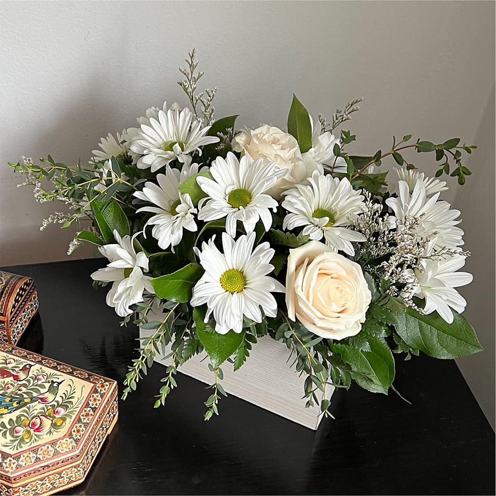 Fresh Linen Box Bouquet – Cornerstone Florals, Katy TX