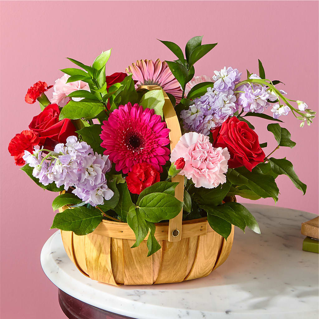 Pink Picnic Basket – Cornerstone Florals, Katy TX