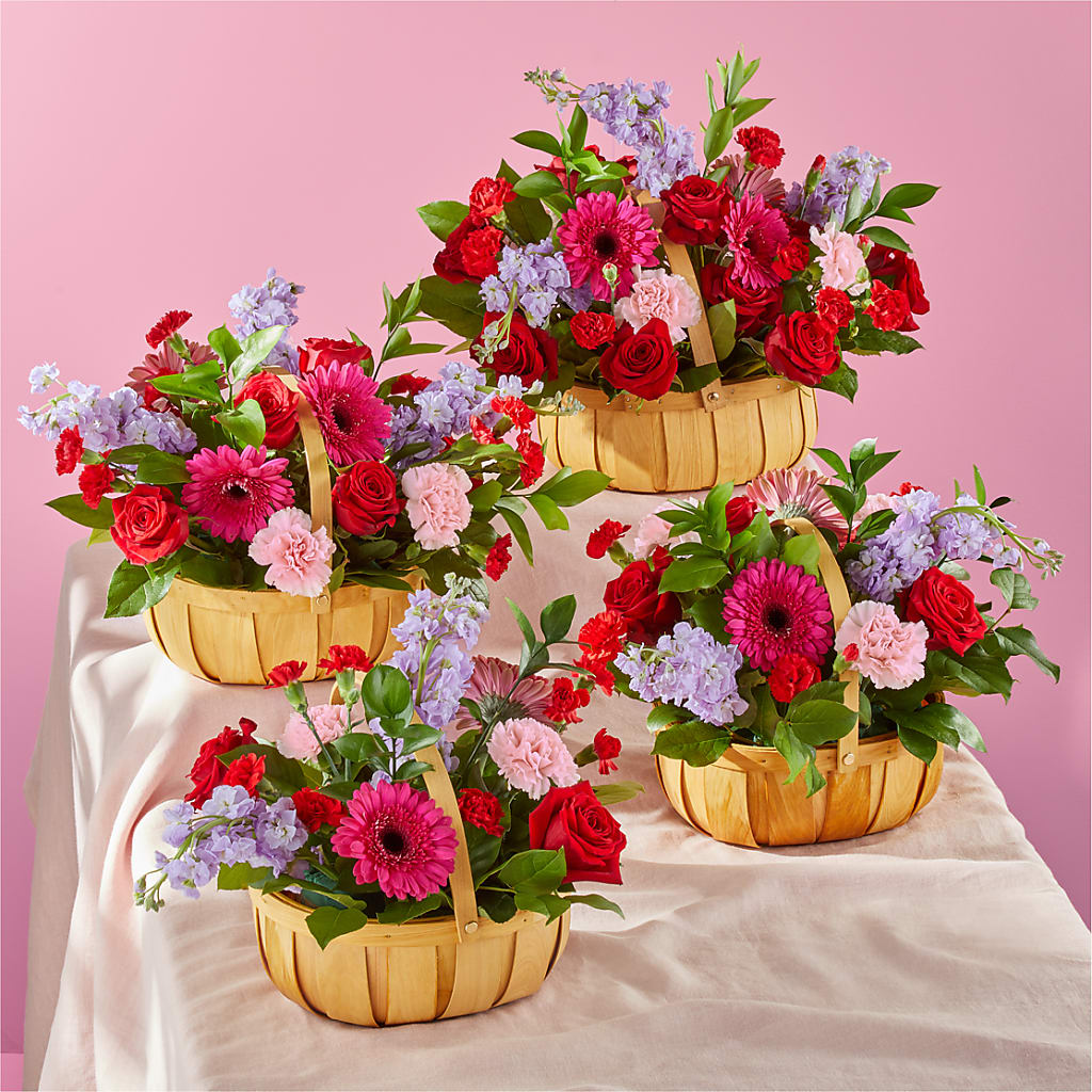 Pink Picnic Basket –  Cornerstone Florals, Katy TX